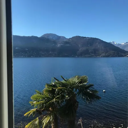 White Garden - With Access To The Lake リエルナ